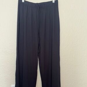 womans black wide leg stretchy pants size XL